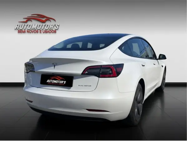 Tesla Model 3 Long-Range Dual Motor AWD 4