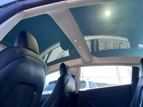 Tesla Model 3 Long-Range Dual Motor AWD 11