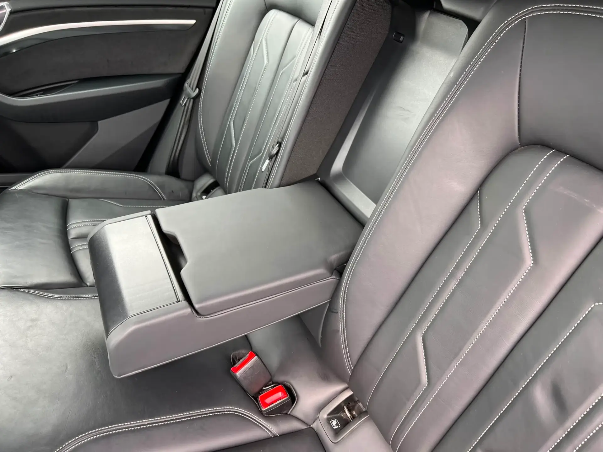 Audi e-tron 55 quattro S line 10