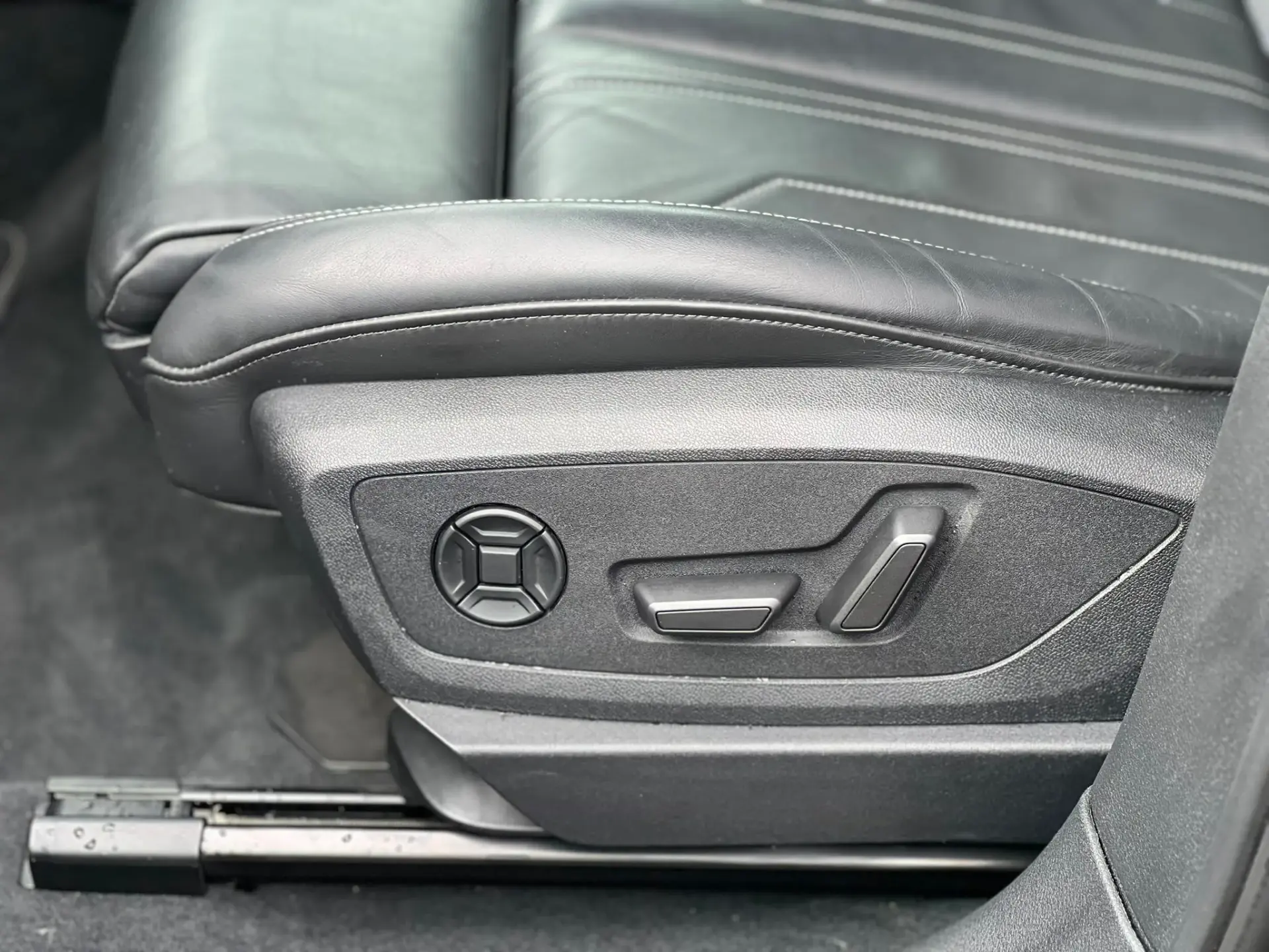 Audi e-tron 55 quattro S line 14