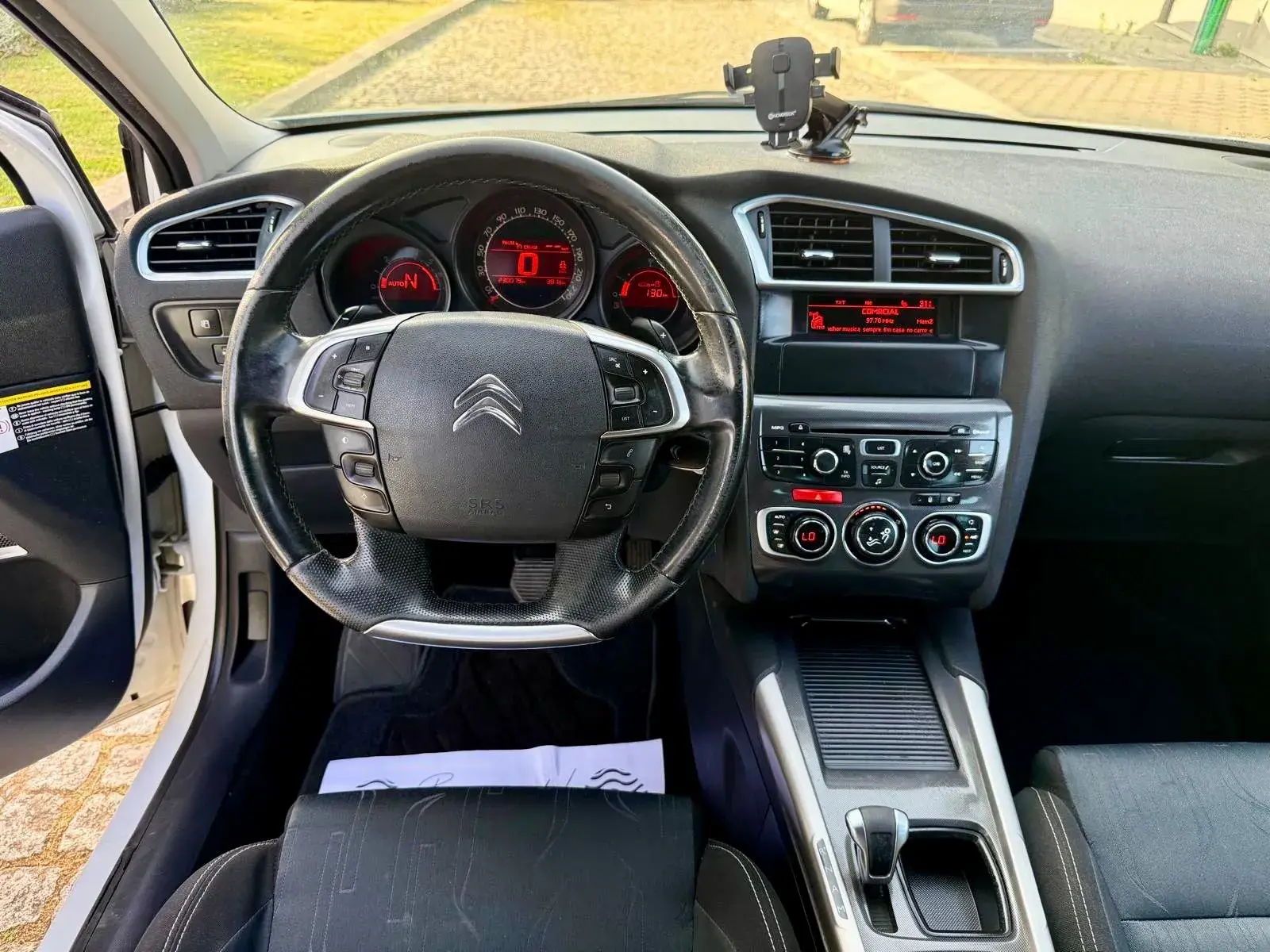 Citroen C4 1.6 BlueHDi Shine EAT6 9