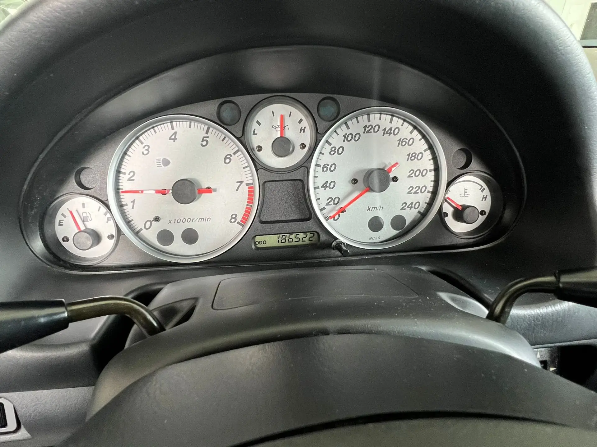 Mazda MX-5 1.6 Série Especial 14
