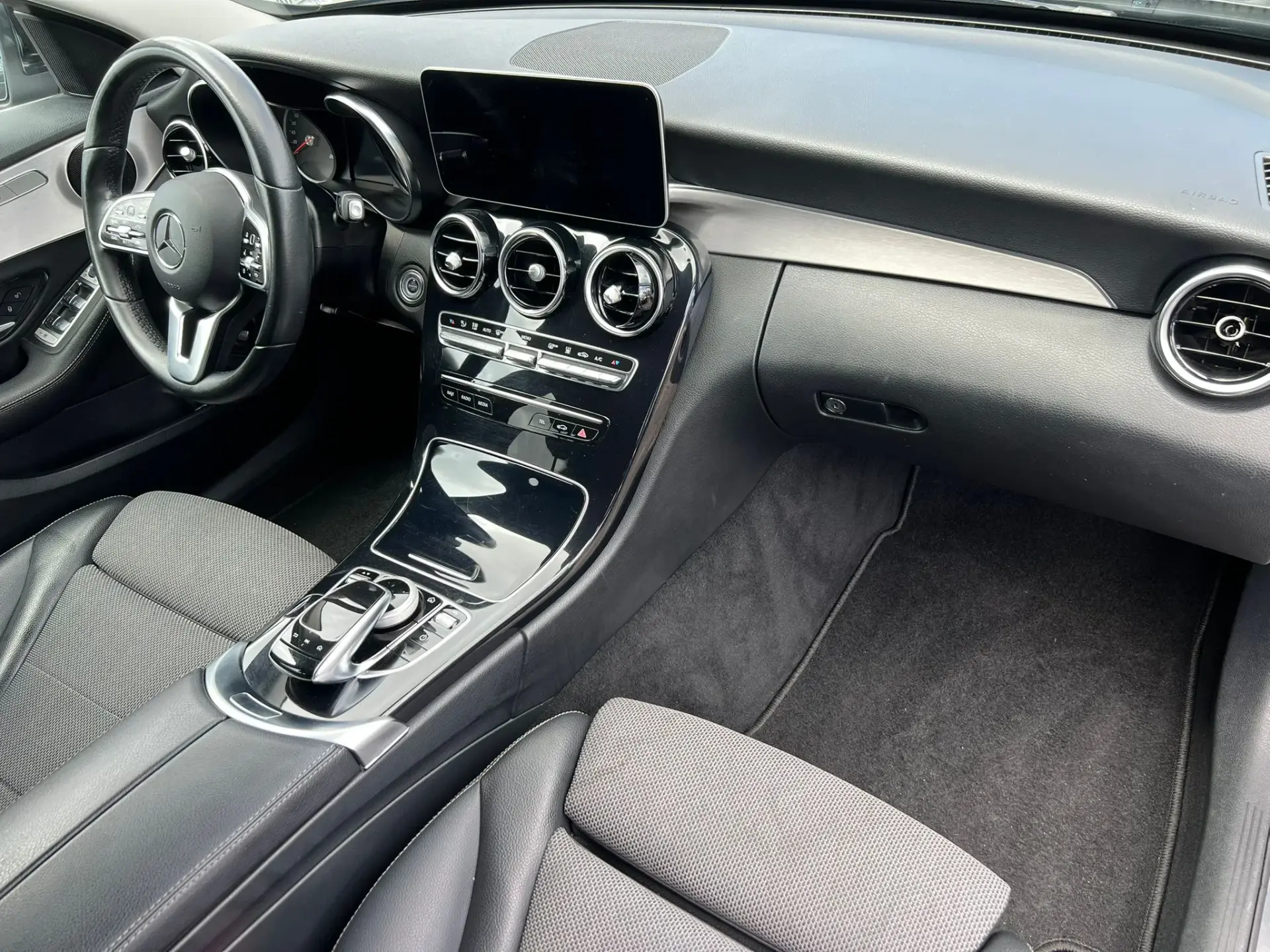 Mercedes-Benz C 300 de Avantgarde 9