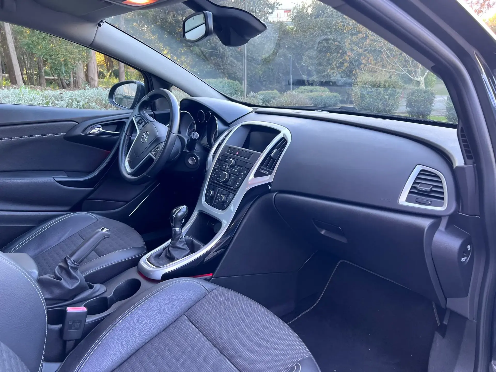 Opel Astra GTC 1.6 CDTi S/S 10