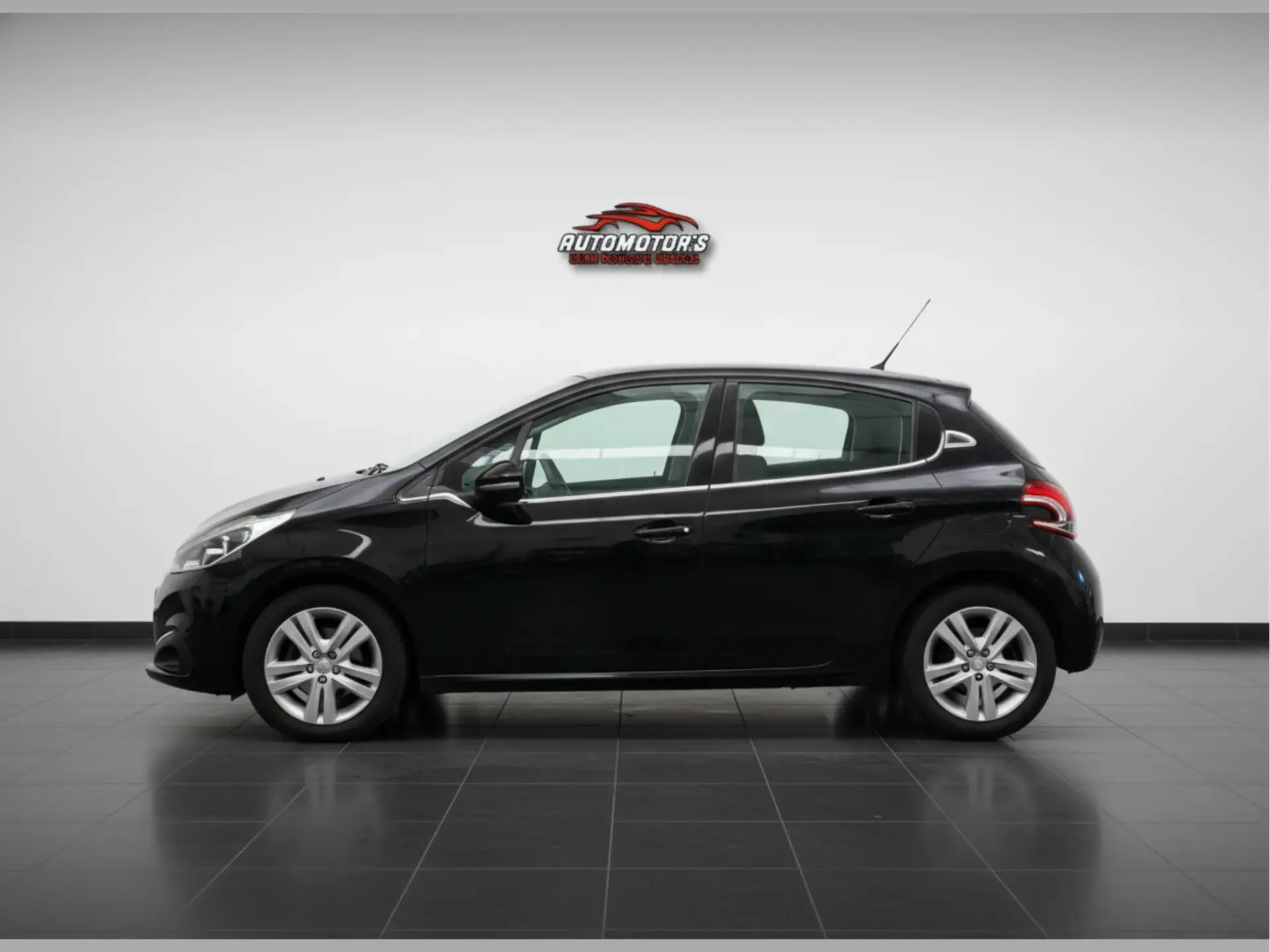 Peugeot 208 1.2 PureTech Allure EAT6 5