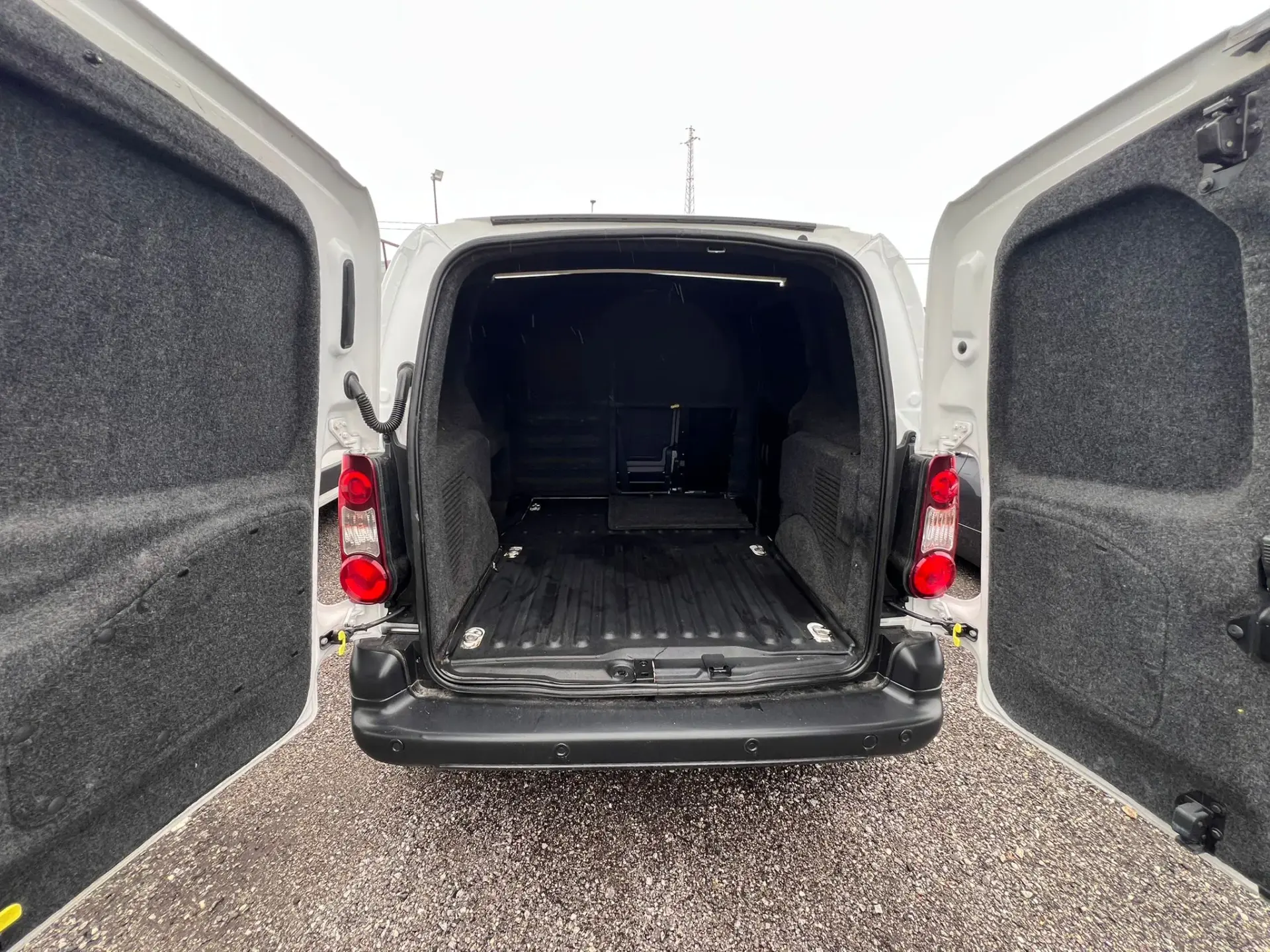 Peugeot Partner 1.6 e-HDi Confort 123g 12
