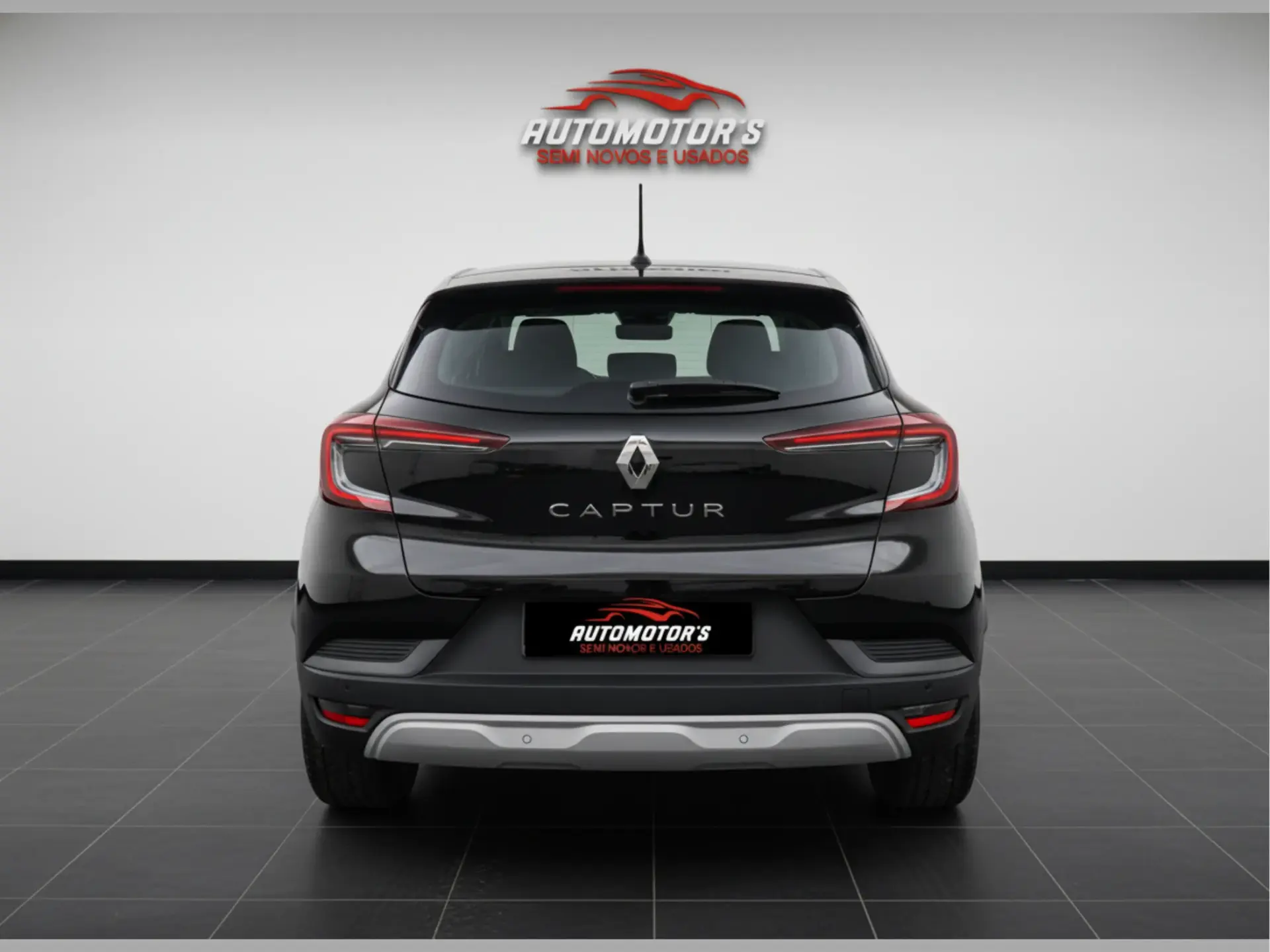 Renault Captur 1.0 TCe Exclusive 3