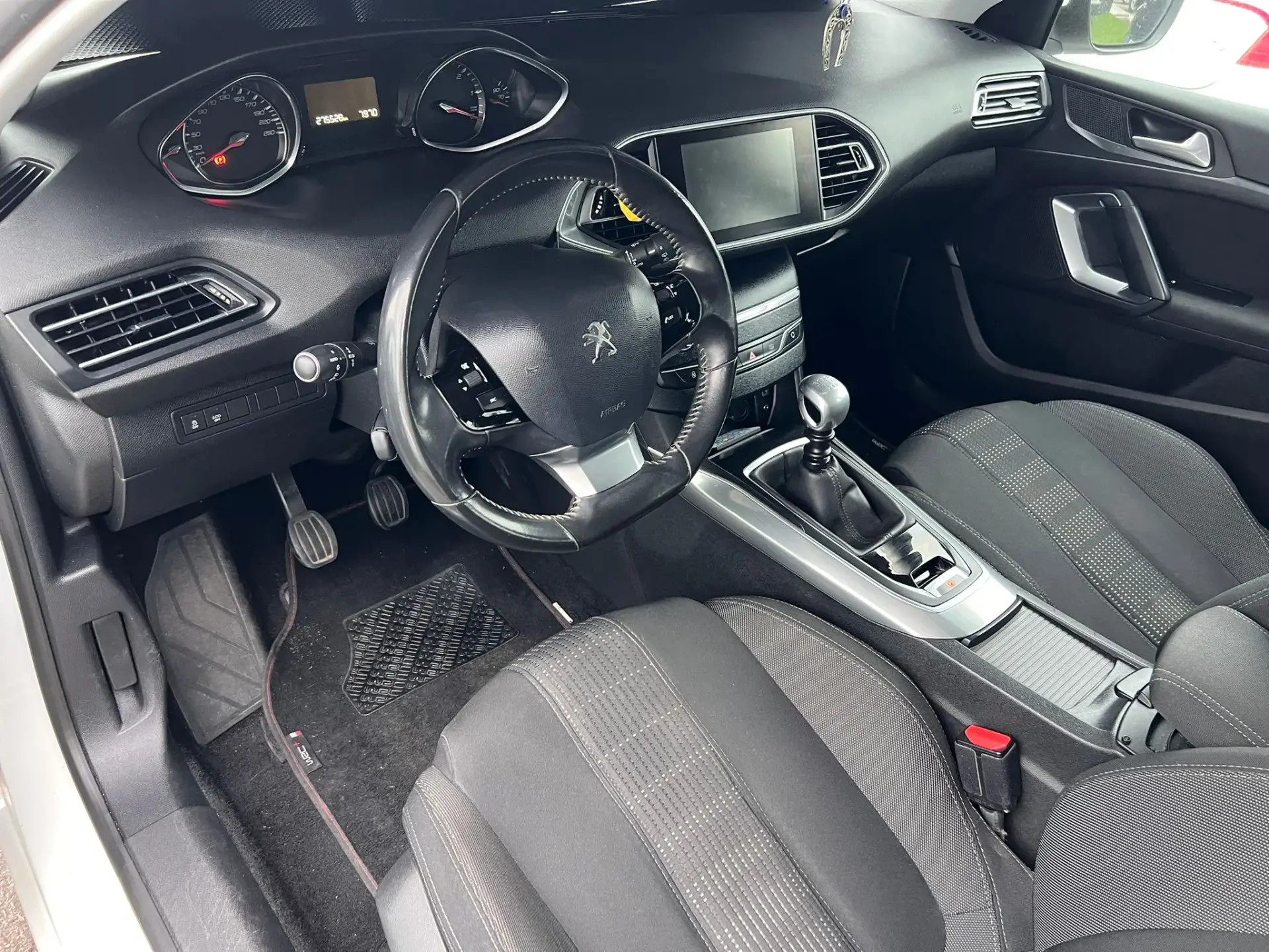 Peugeot 308 1.6 BlueHDi Active J17 5