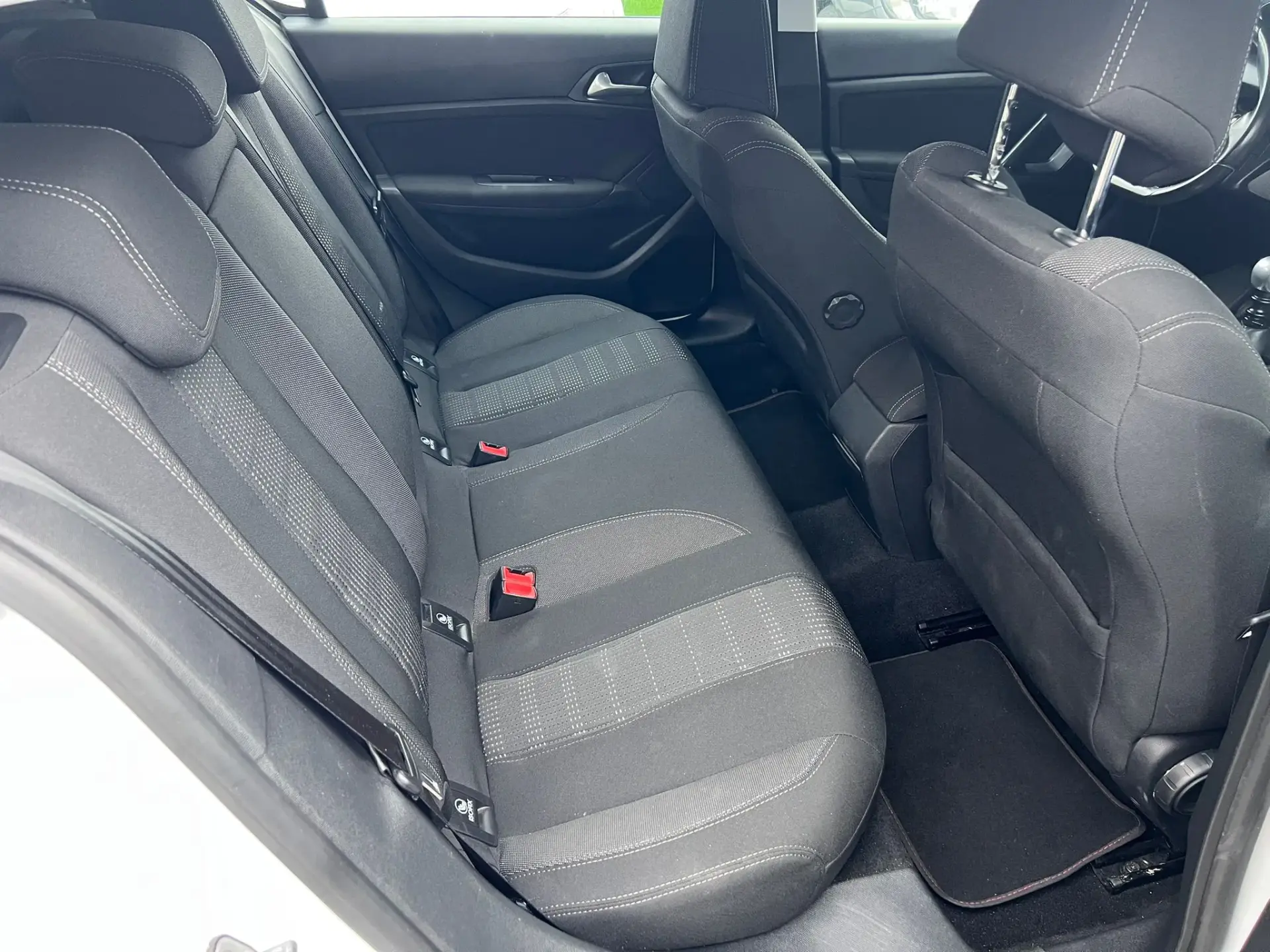 Peugeot 308 1.6 BlueHDi Active J17 9