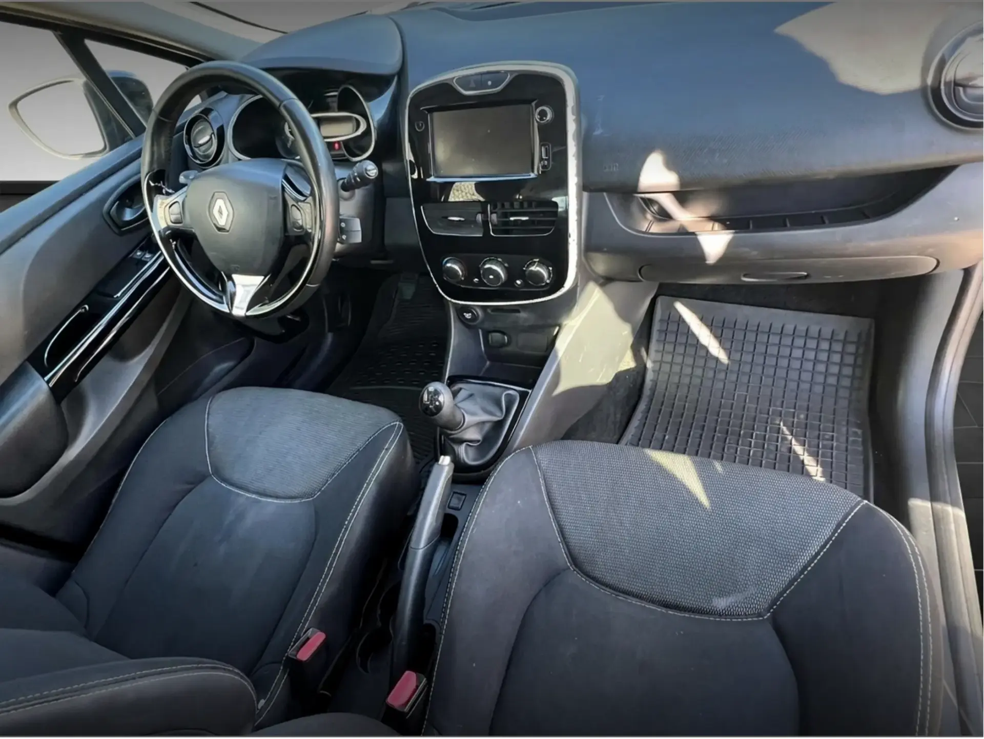 Renault Clio Sport Tourer 1.5 dCi Confort 10