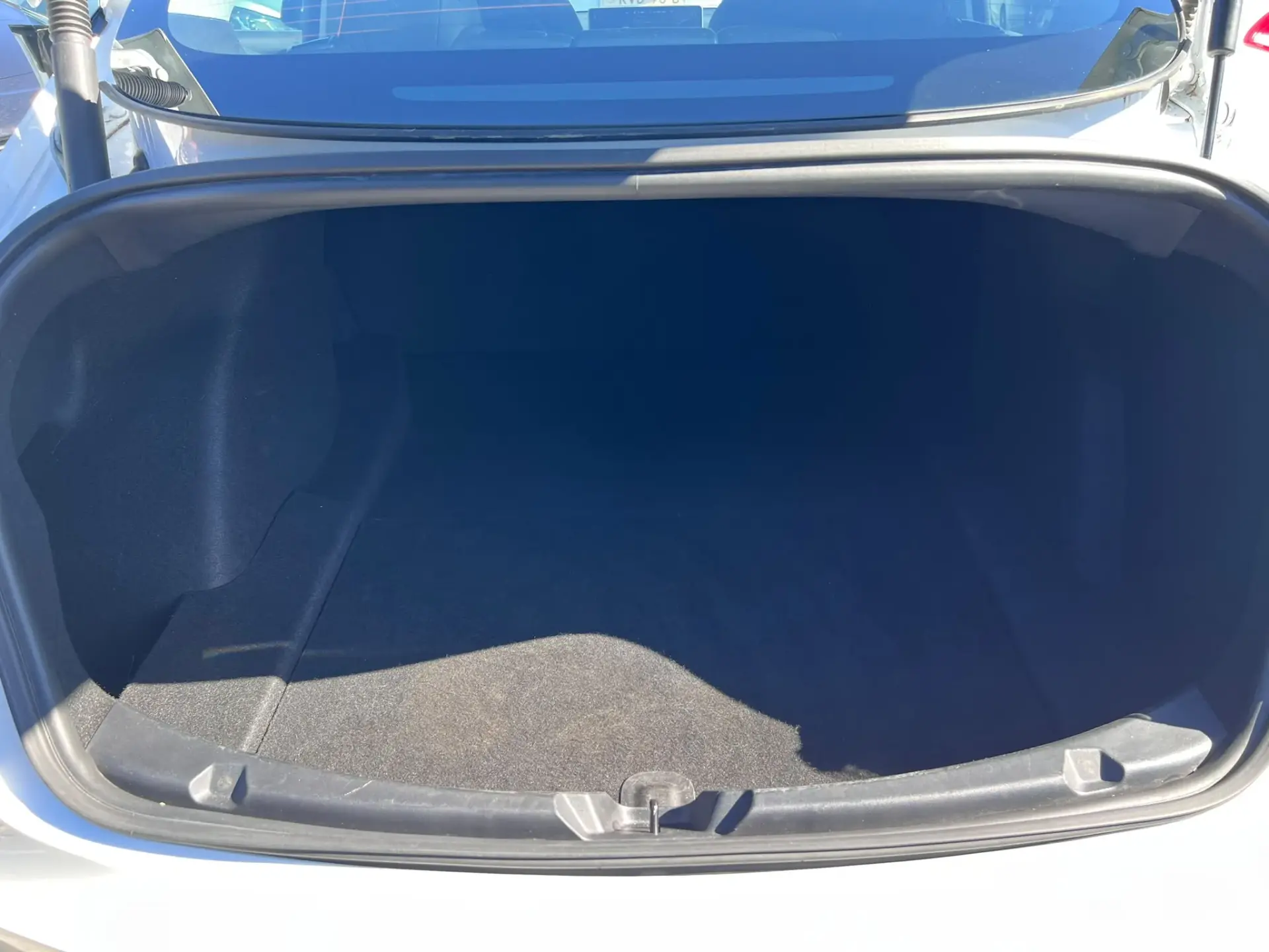 Tesla Model 3 Long-Range Dual Motor AWD 12