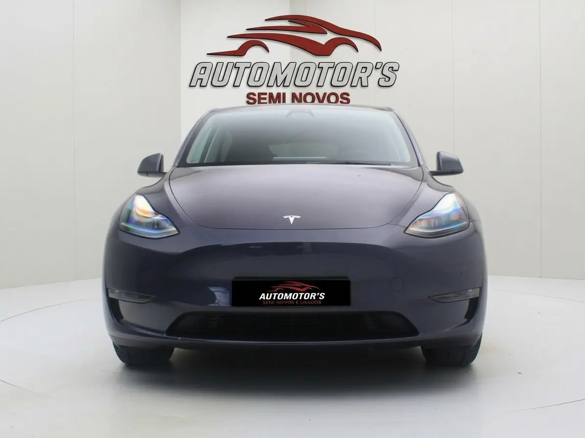 Tesla Model Y Long Range Dual Motor AWD 3