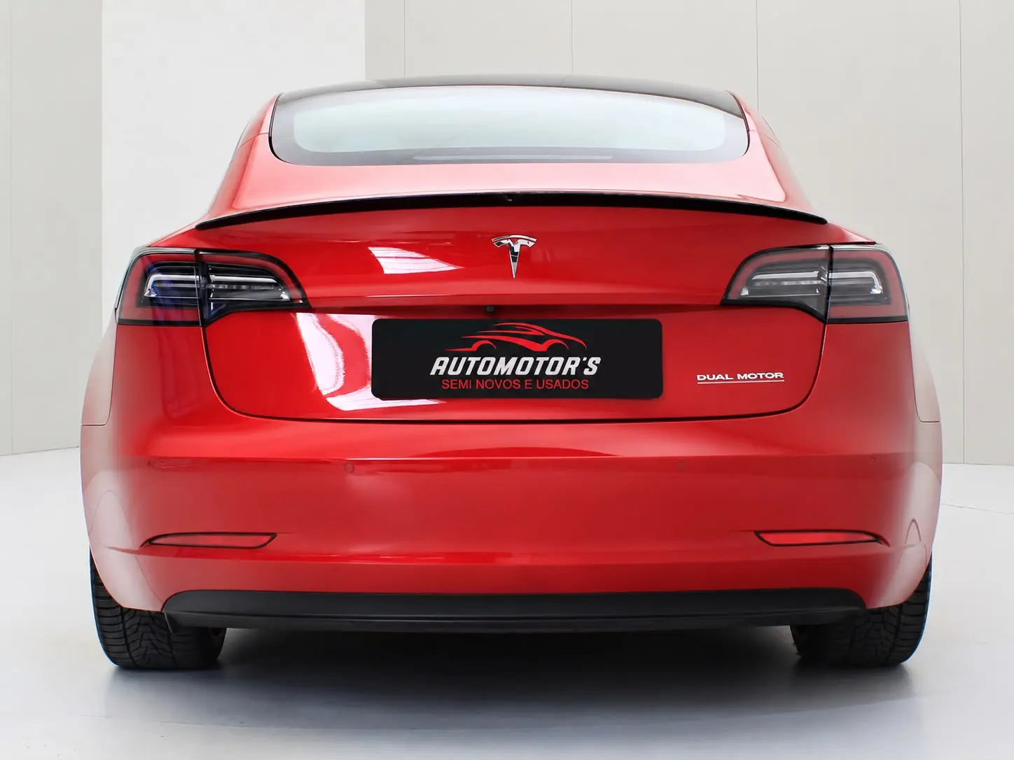 Tesla Model 3 Long Range AWD Dual Motor Performance 4