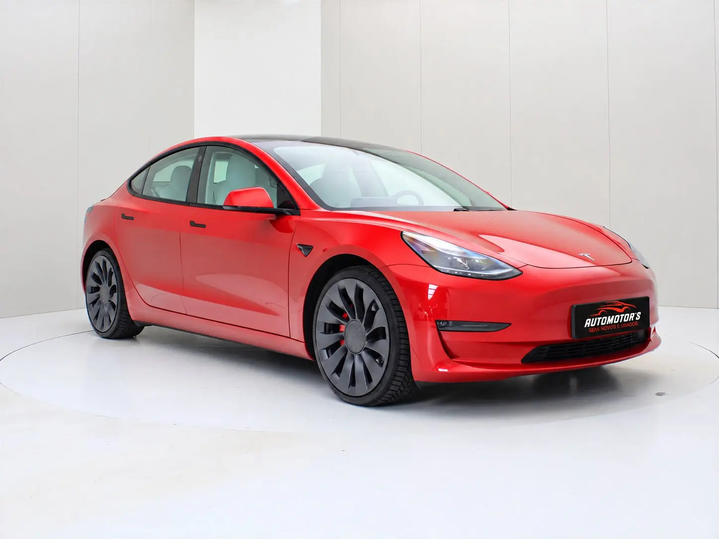 Tesla Model 3 Long Range AWD Dual Motor Performance 2