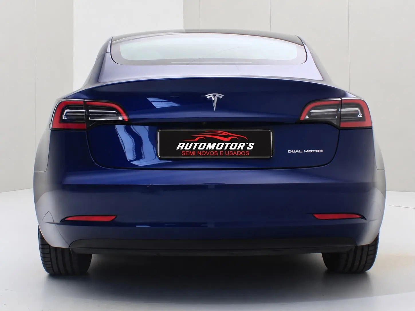Tesla Model 3 Long-Range Dual Motor AWD 2