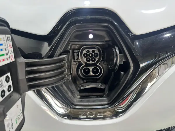 Renault Zoe (c/ Bateria) Intens 50 41