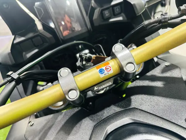 Honda Africa Twin CRF1000D 17
