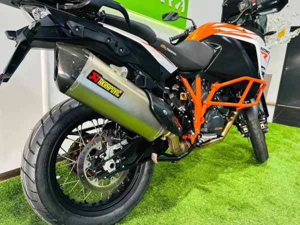 KTM 1290 Super Adventure R 15