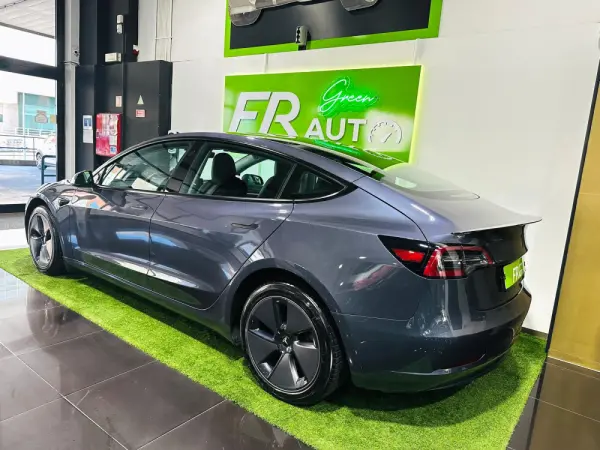 Tesla Model 3 Standard RWD Plus 9
