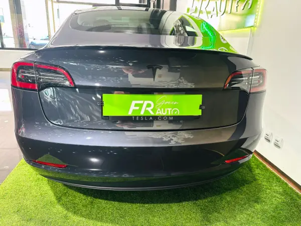 Tesla Model 3 Standard RWD Plus 11