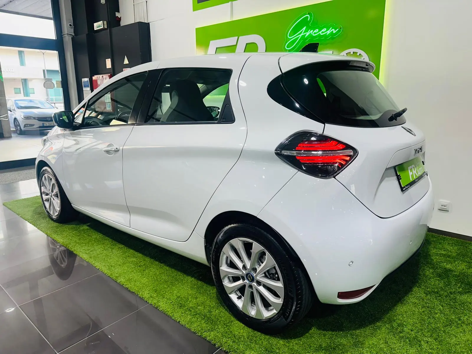 Renault Zoe (c/ Bateria) Intens 50 15