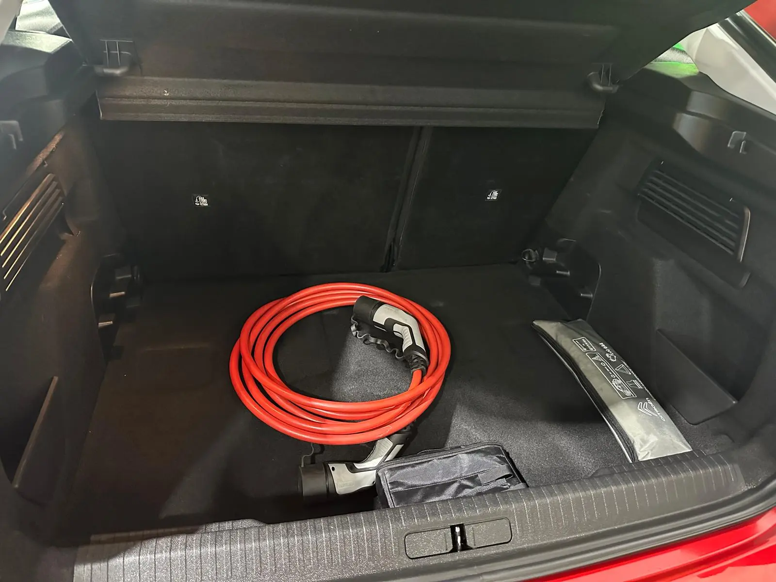 Citroen e-C4 50 kWh Shine 16