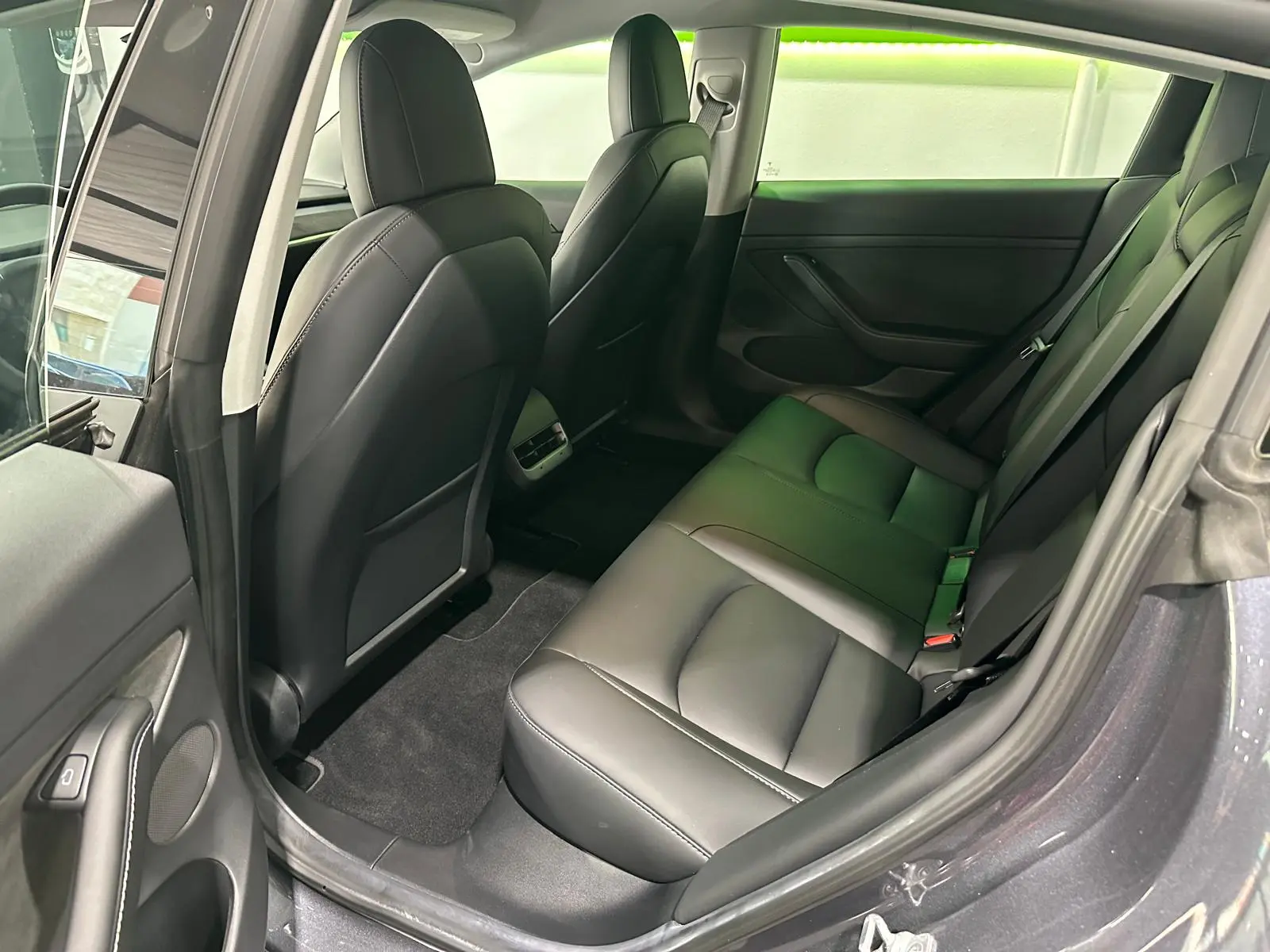 Tesla Model 3 Standard RWD Plus 18