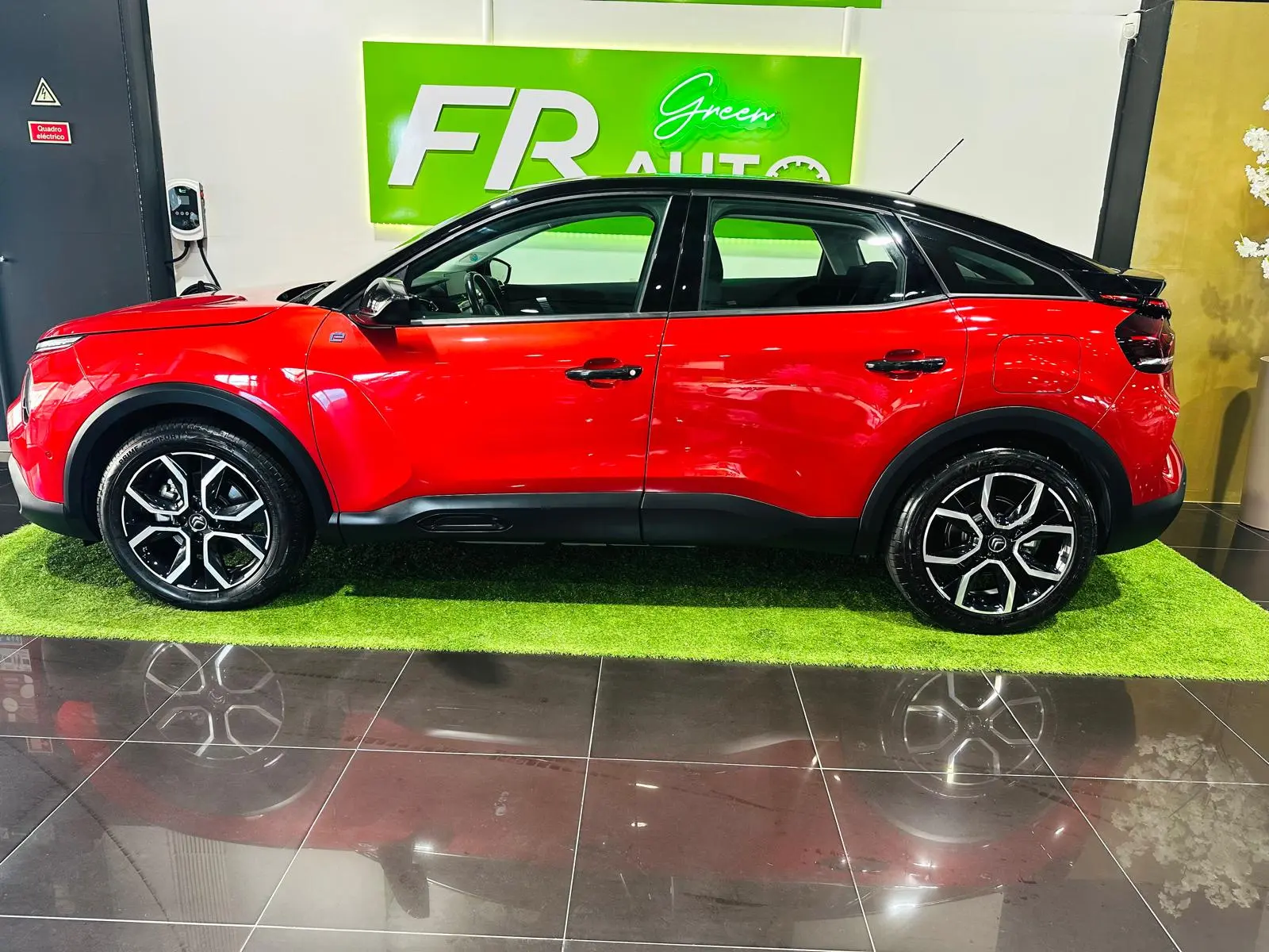 Citroen e-C4 50 kWh Shine 5