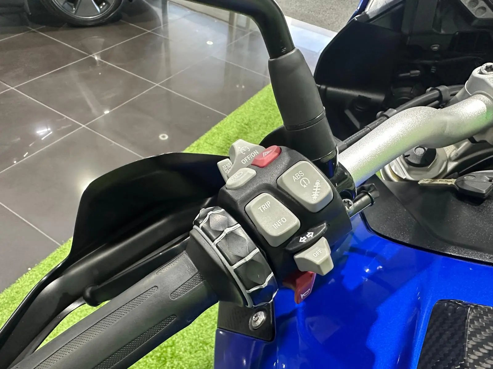BMW S 1000 XR 11