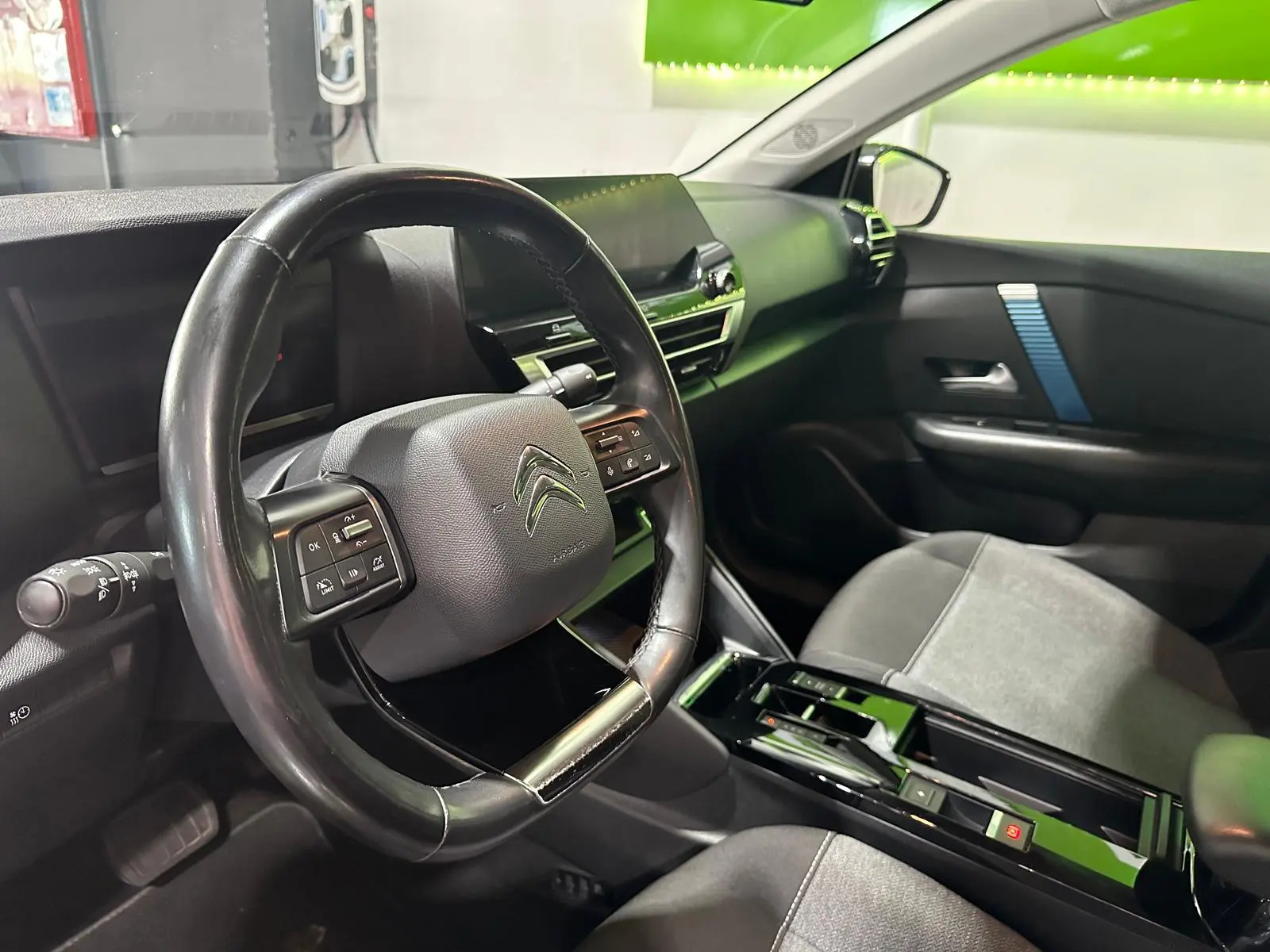 Citroen e-C4 50 kWh Shine 17