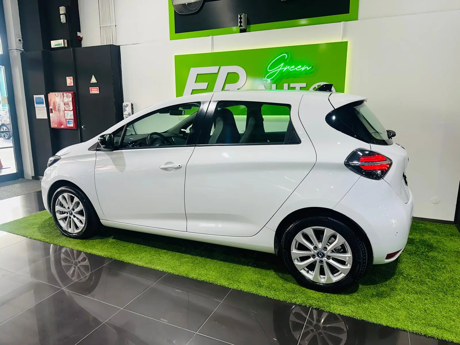 Renault Zoe (c/ Bateria) Intens 50 13