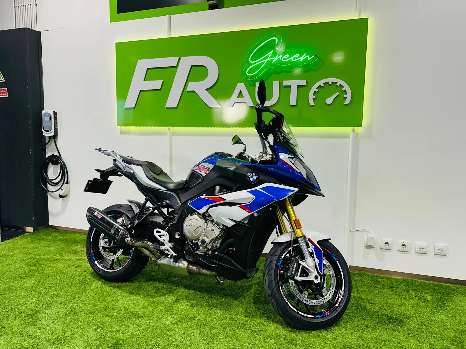 BMW S 1000 XR 4