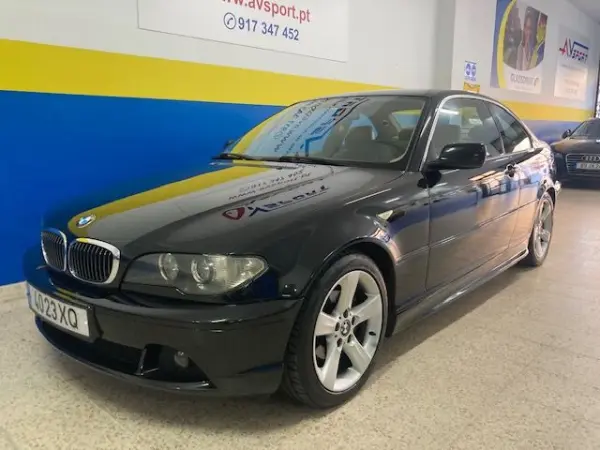 BMW 320 i COUPE 6