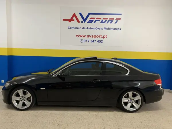 BMW 335 ia COUPE 4