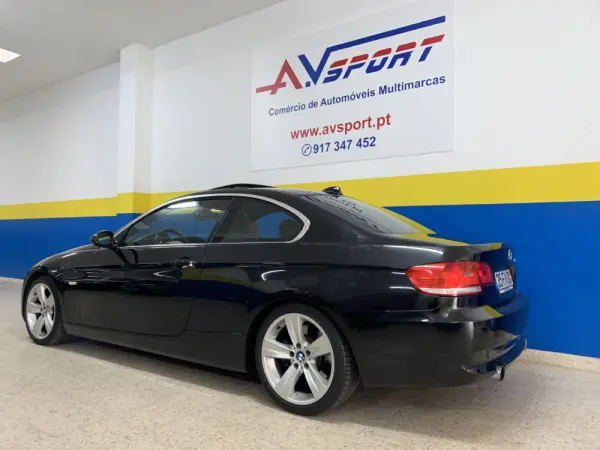 BMW 335 ia COUPE 5