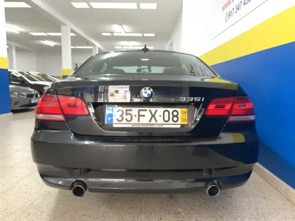 BMW 335 ia COUPE 7
