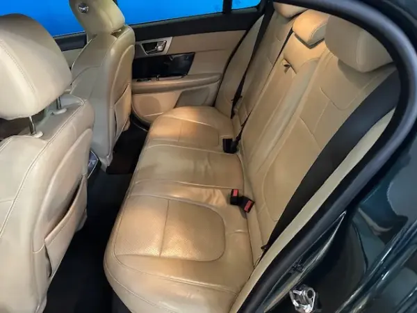 Jaguar XF 3.0 D V6 S Portfolio 159g 12