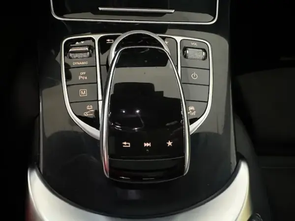 Mercedes-Benz GLC 350 e AMG Line 4-Matic 12