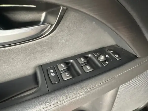 Volvo XC 70 2.0 D4 Momentum Geartronic 19