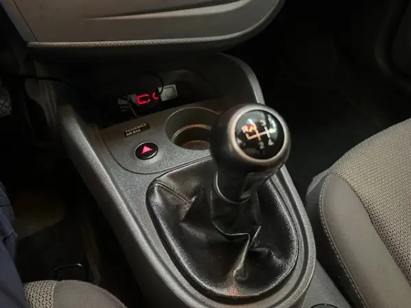 SEAT Leon 1.6 TDI ECOMOTIVE Style 14