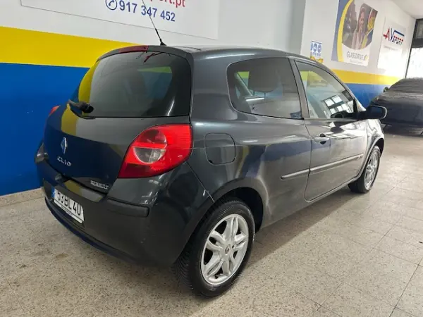 Renault Clio 1.2 16V Dynamique 3