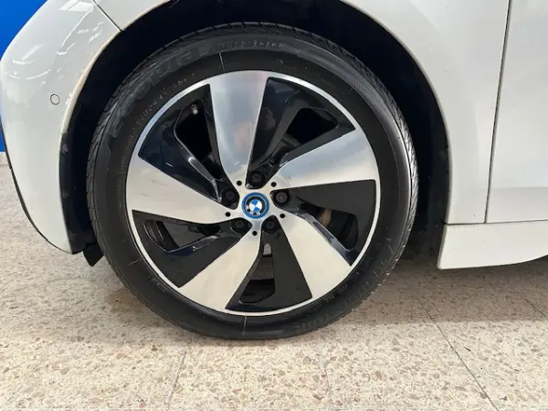BMW i3 (60 Ah) 20