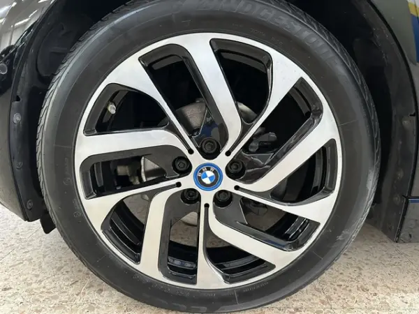 BMW i3 120Ah 26