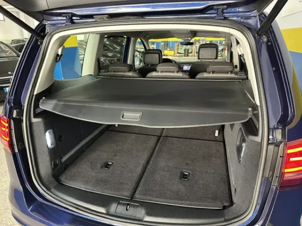 Volkswagen Sharan 1.4 TSI Confortline DSG 13