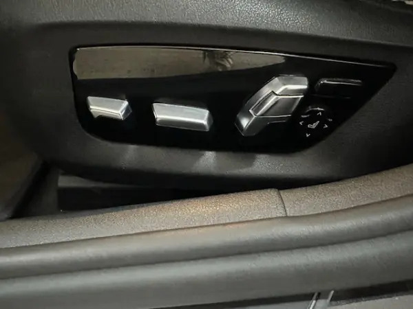 BMW 520 d Pack M Auto 13