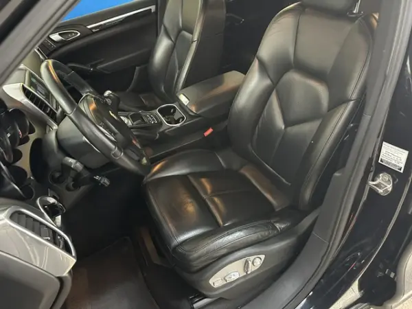 Porsche Cayenne S 10