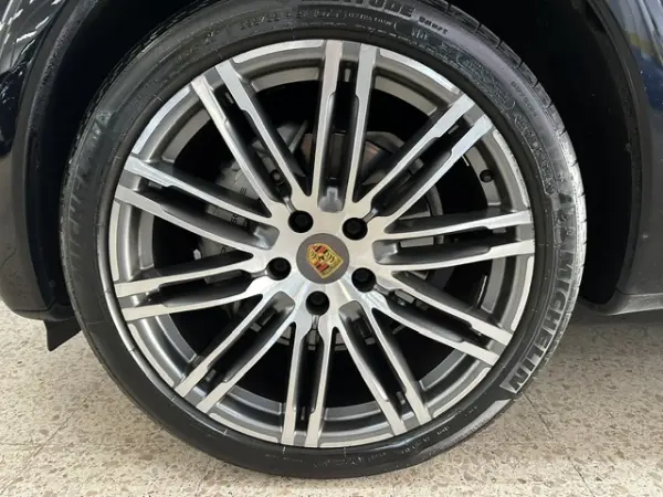 Porsche Cayenne S 26