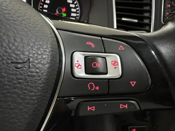 Volkswagen Sharan 1.4 TSI Confortline DSG 33
