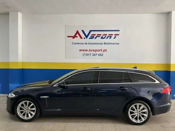Jaguar XF Sportbrake 3.0 D V6 Premium Luxury 6