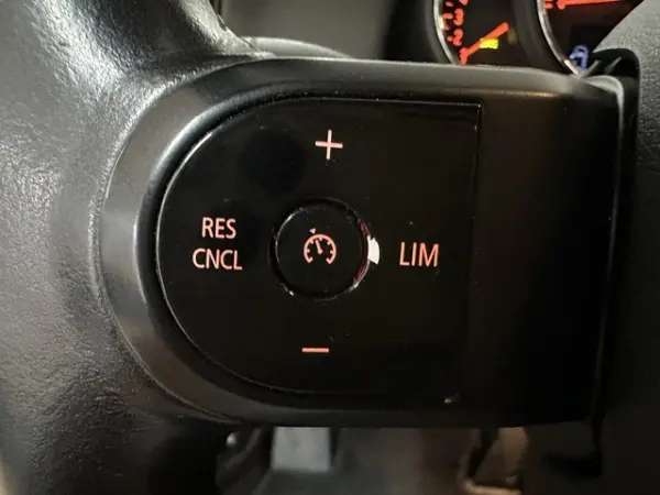 MINI Countryman One D 4Business Plus Auto 19